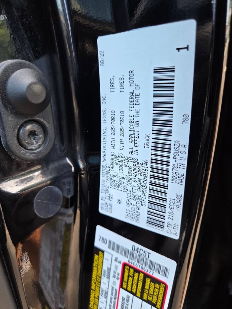 Used 2022 Toyota Tundra SR5 w/ SR5 Premium Package RWD image 30