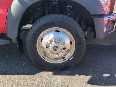 Used 2016 Ford F550 4x4 Regular Cab Super Duty image 17