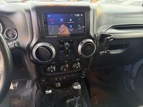 Used 2014 Jeep Wrangler Unlimited Sport w/ Quick Order Package 24S AWD/4WD image 24