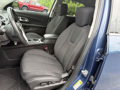 Used 2017 Chevrolet Equinox LT w/ Convenience Package FWD image 19