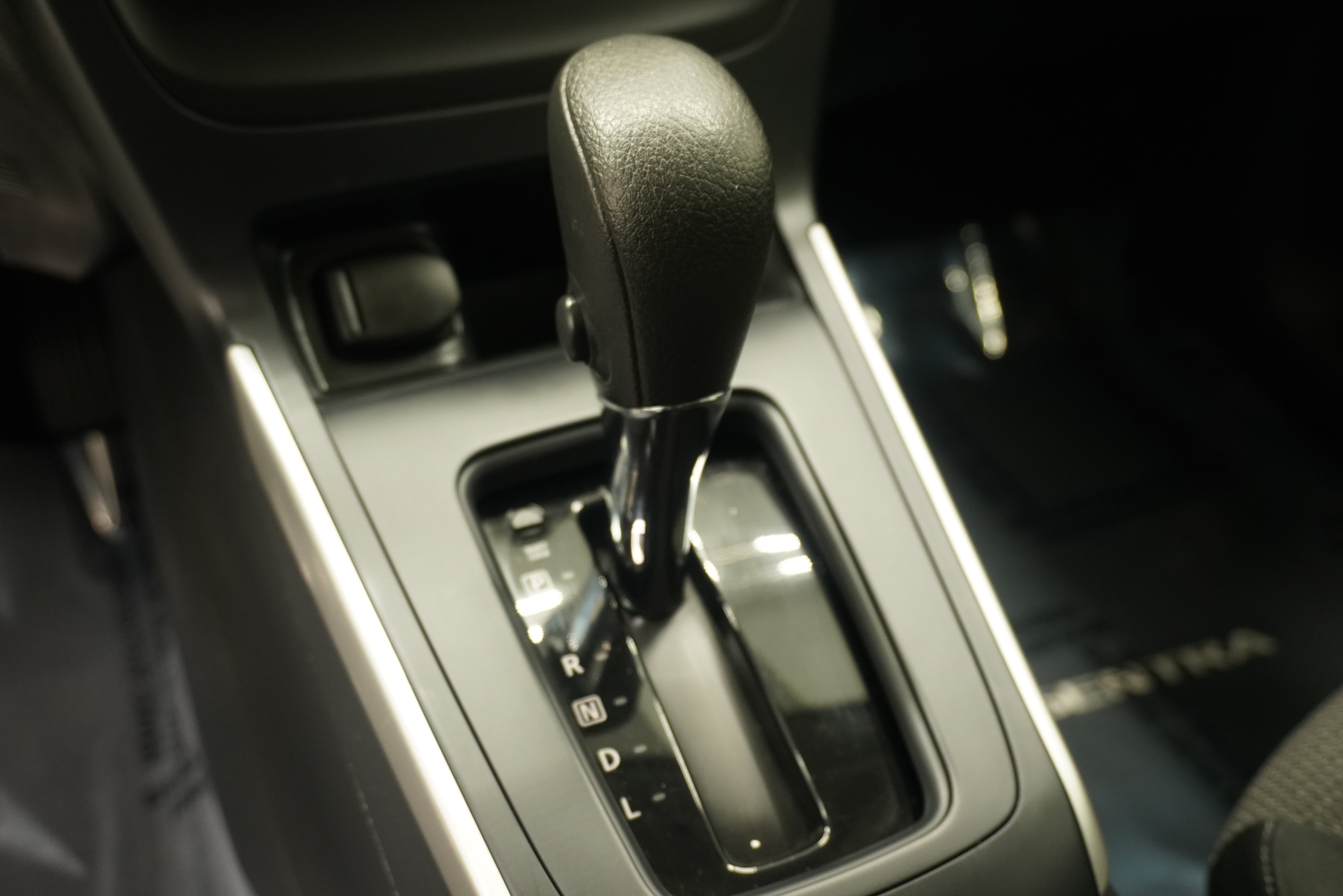 Used 2019 Nissan Sentra S FWD image 19