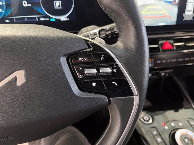 Used 2024 Kia Niro Wave FWD image 27