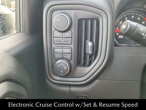 Used 2024 Chevrolet Silverado 2500 Custom w/ Custom Value Package image 32