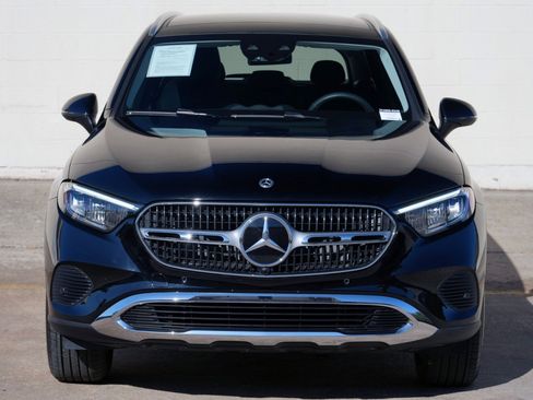 Used 2025 Mercedes-Benz GLC 350e 4MATIC image 51