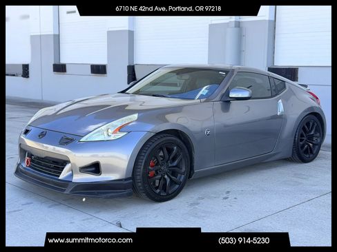 Used 2011 Nissan 370Z Touring w/ Sport Pkg RWD image 1
