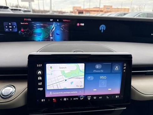 Certified 2024 Lincoln Nautilus Reserve w/ Equipment Group 202A image 22