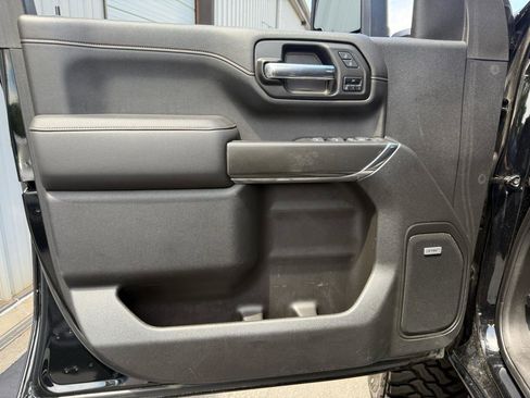 Used 2020 GMC Sierra 2500 AT4 w/ AT4 Premium Package AWD/4WD image 12