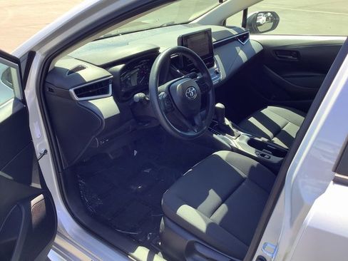 Used 2023 Toyota Corolla LE image 7