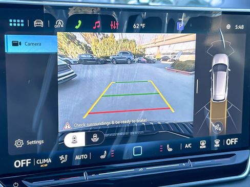 New 2026 Volkswagen Tiguan SE R-Line image 18