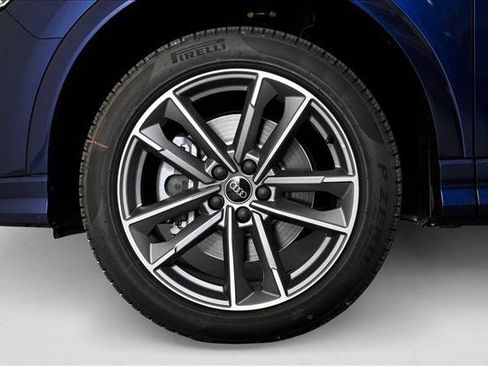 New 2025 Audi Q3 2.0T Premium image 7