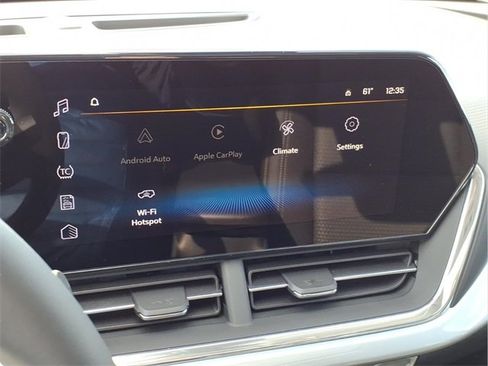 New 2026 Chevrolet Trax LT w/ Sunroof Package image 17