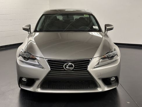 Used 2016 Lexus IS 200t w/ Navigation System Package RWD image 6