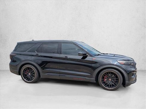 Used 2021 Ford Explorer ST w/ Equipment Group 401A AWD/4WD image 4