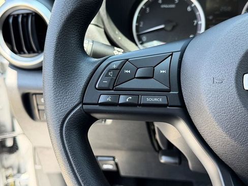 Used 2025 Nissan Versa S w/ Trunk Package FWD image 25