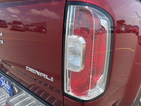 Used 2019 GMC Canyon Denali AWD/4WD image 18