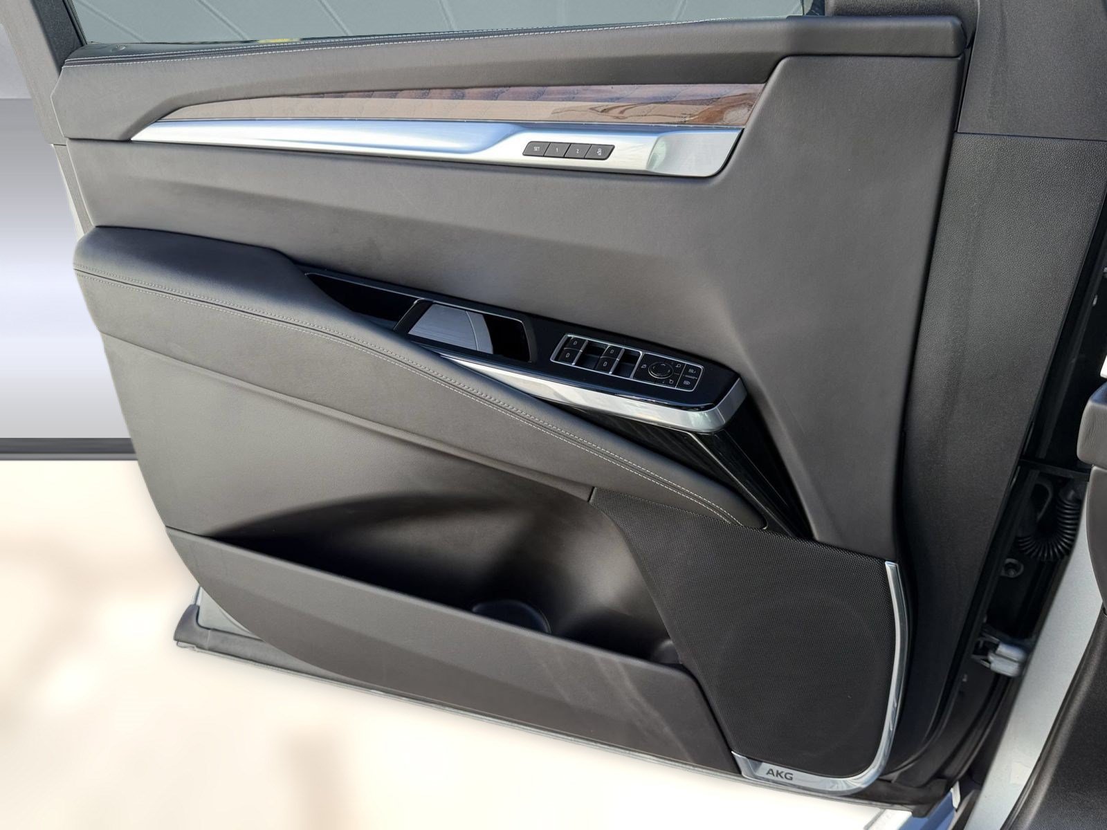 Certified 2025 Cadillac Escalade Sport Platinum RWD image 12