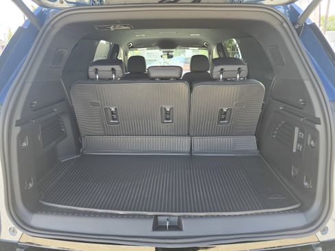 New 2026 Chevrolet Traverse RS w/ LPO, Floor Liner Package FWD image 12