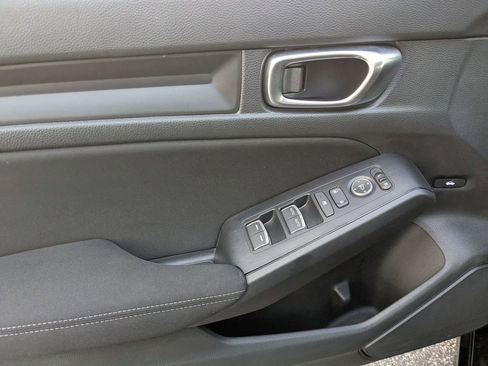 Used 2025 Honda Civic Sport image 14