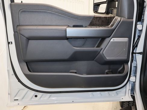 New 2025 Ford F350 Lariat w/ Lariat Ultimate Package image 9