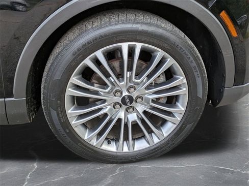 Used 2017 Lincoln MKX Reserve image 31