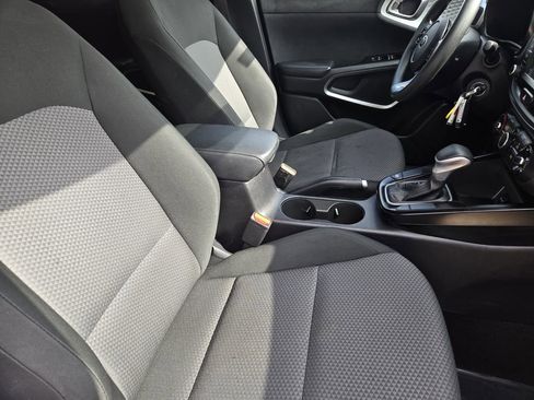 Used 2020 Kia Soul LX FWD image 19