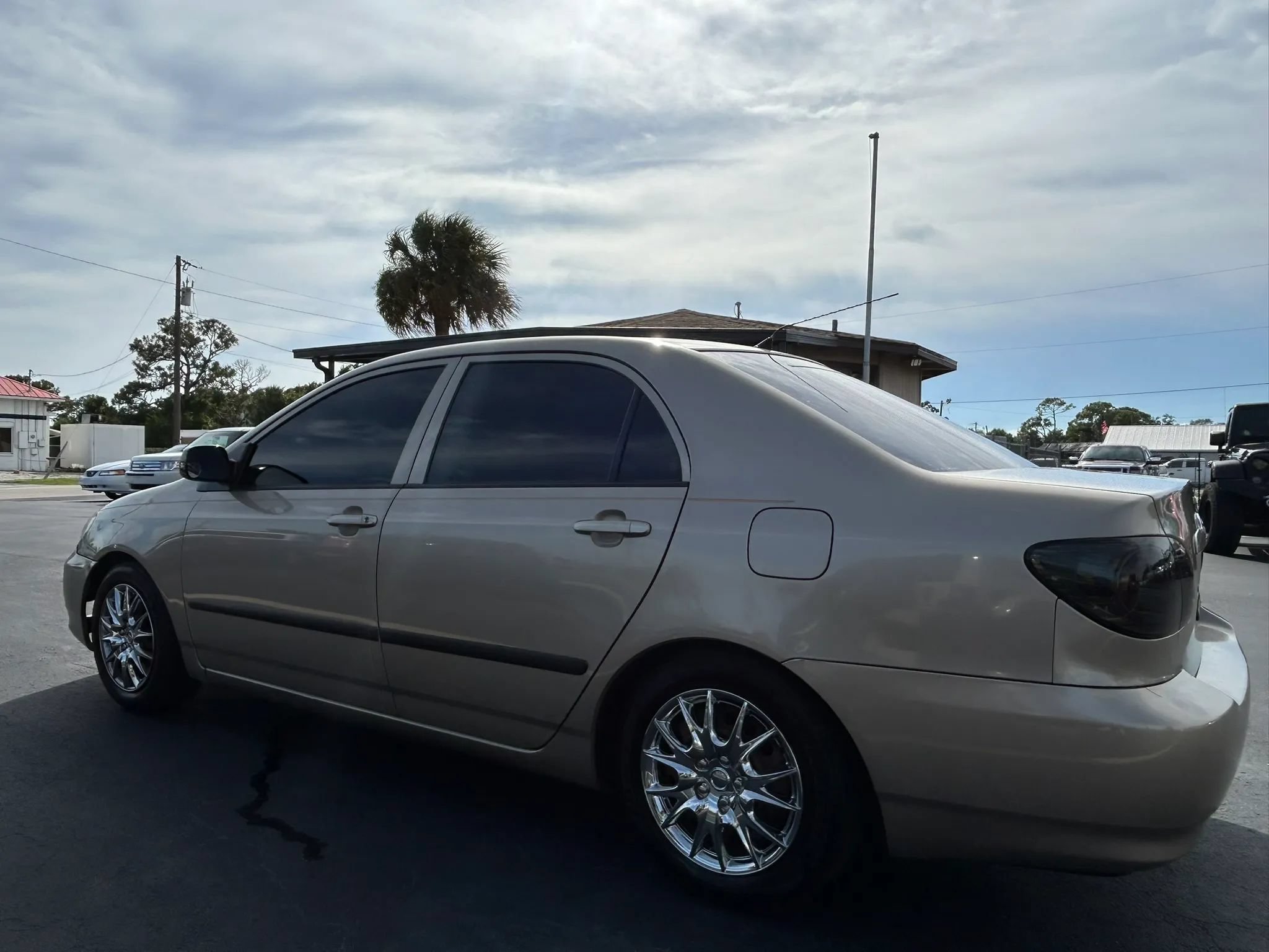 Used 2004 Toyota Corolla CE FWD image 11