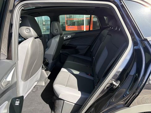 Certified 2023 Volkswagen ID.4 Pro S image 14