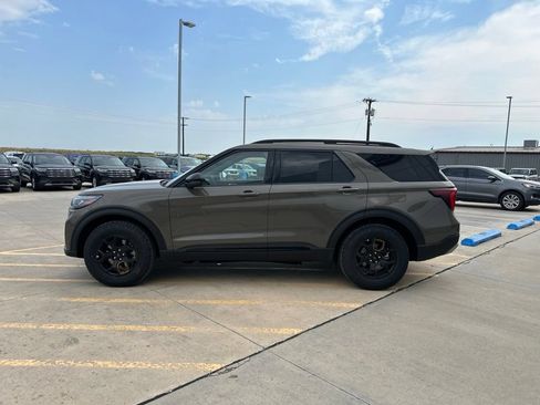 New 2026 Ford Explorer Tremor w/ Tremor Ultimate Package AWD/4WD image 4