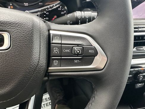 Used 2023 Jeep Compass Limited AWD/4WD image 4