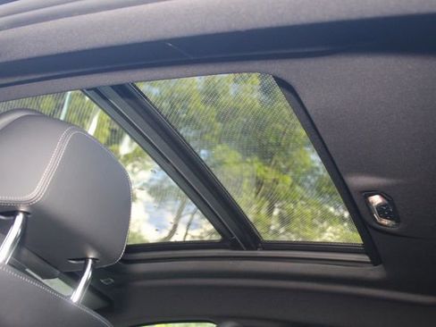 New 2026 BMW X6 xDrive40i w/ Executive Package image 23