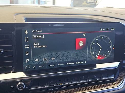 Used 2022 GMC Sierra 1500 Elevation w/ Preferred Package image 11