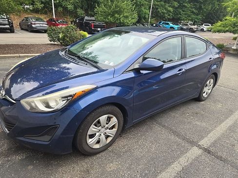 Used 2016 Hyundai Elantra SE FWD image 4