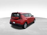 Used 2021 Kia Soul LX image 5