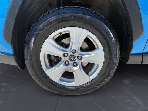 Used 2020 Toyota RAV4 XLE w/ Convenience Package AWD/4WD image 14