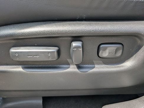 Used 2022 Honda Pilot Touring image 18
