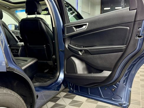 Used 2019 Ford Edge SEL w/ Equipment Group 201A image 8