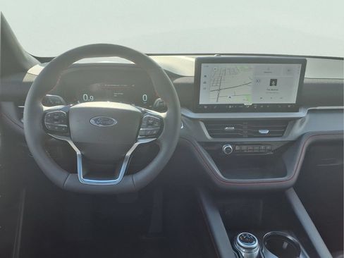 New 2026 Ford Explorer ST-Line w/ ST-Line Street Pack AWD/4WD image 4