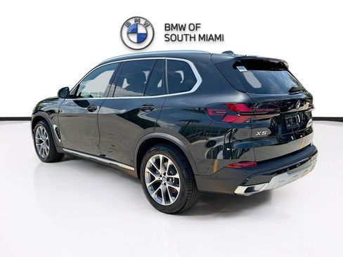 Certified 2025 BMW X5 xDrive40i image 5