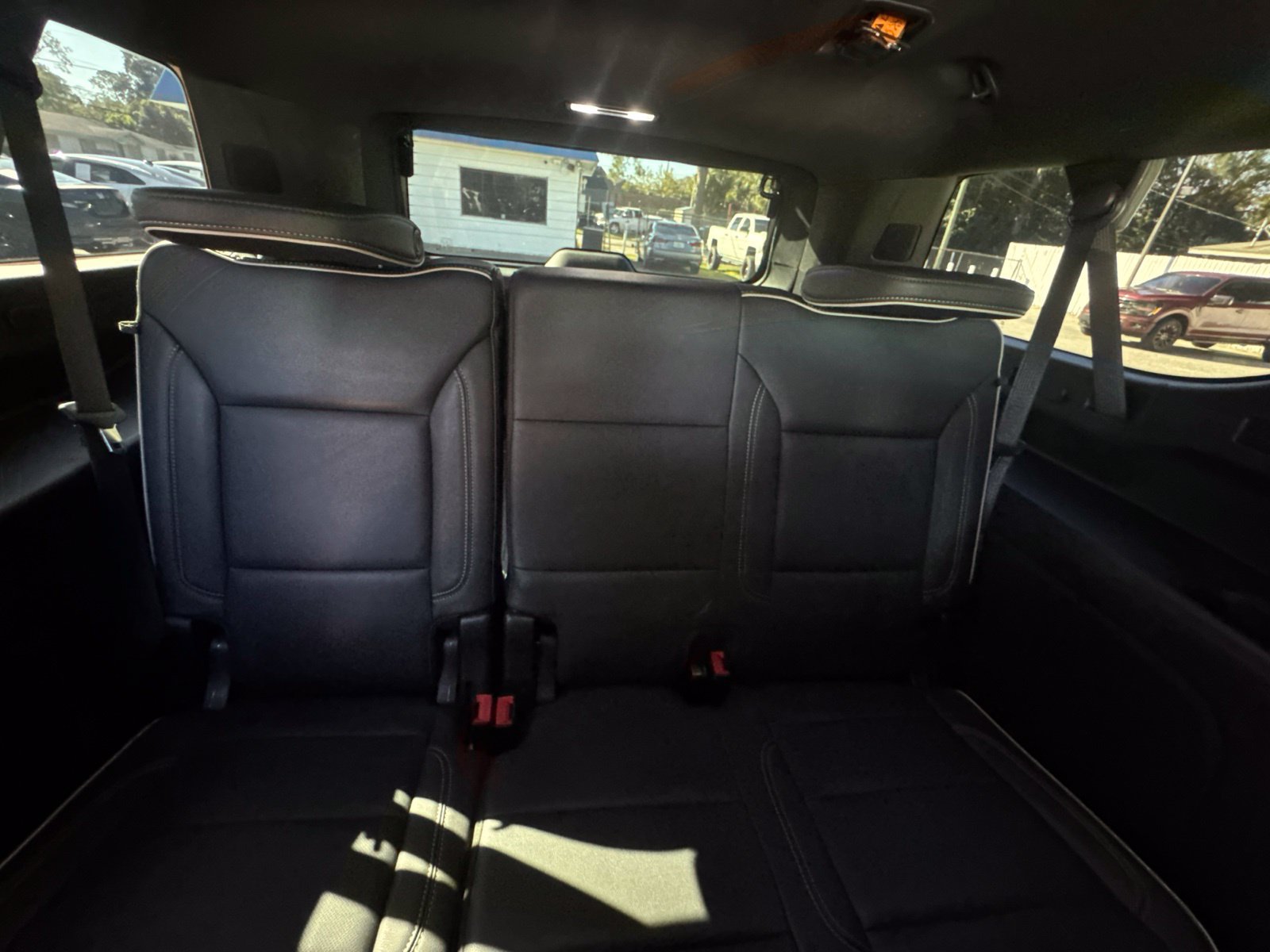 Used 2023 GMC Yukon XL SLT w/ SLT Premium Package AWD/4WD image 19