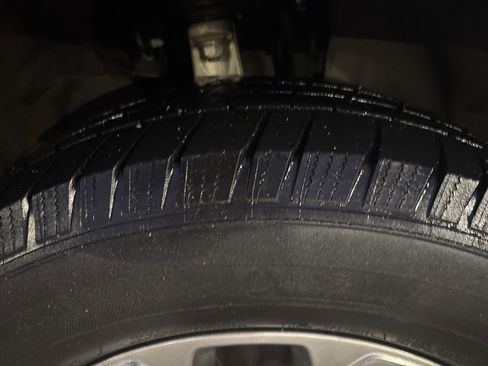 Used 2016 Jeep Grand Cherokee Limited image 10