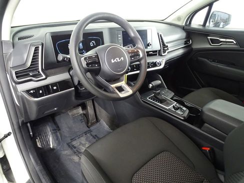 Used 2024 Kia Sportage LX image 20
