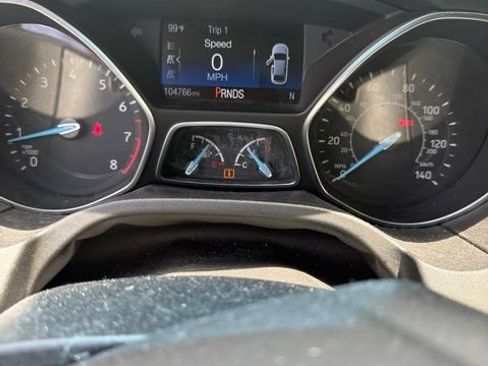 Used 2015 Ford Focus SE w/ Equipment Group 201A FWD image 14