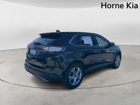 Used 2016 Ford Edge Titanium w/ Technology Package image 4