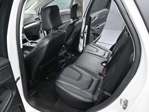 Used 2024 Ford Edge Titanium w/ Equipment Group 301A AWD/4WD image 26