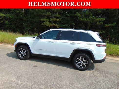 Certified 2024 Jeep Grand Cherokee Limited image 5