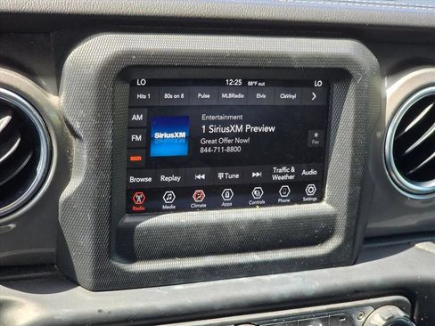Used 2021 Jeep Wrangler Unlimited Sahara AWD/4WD image 5
