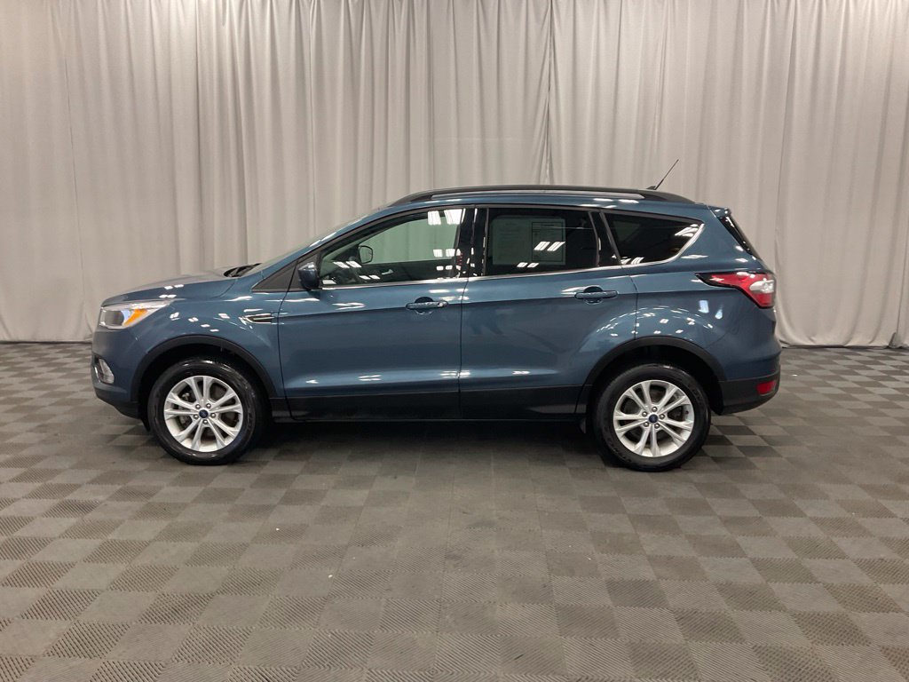 Used 2018 Ford Escape SE w/ SE Sync 3 Package AWD/4WD image 13
