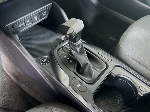 Used 2025 Kia K4 LXS image 24