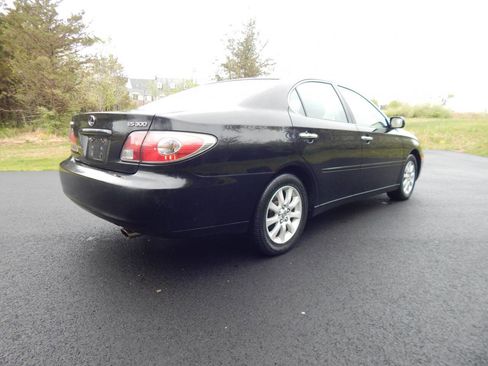 Used 2003 Lexus ES 330 FWD image 6