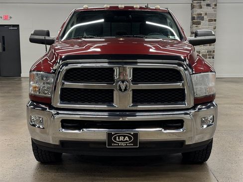 Used 2013 RAM 2500 SLT w/ Luxury Group AWD/4WD image 2